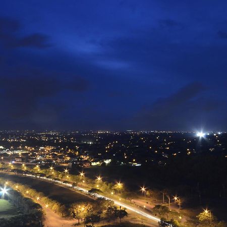Parque Espana Residence Hotel Muntinlupa City Eksteriør billede