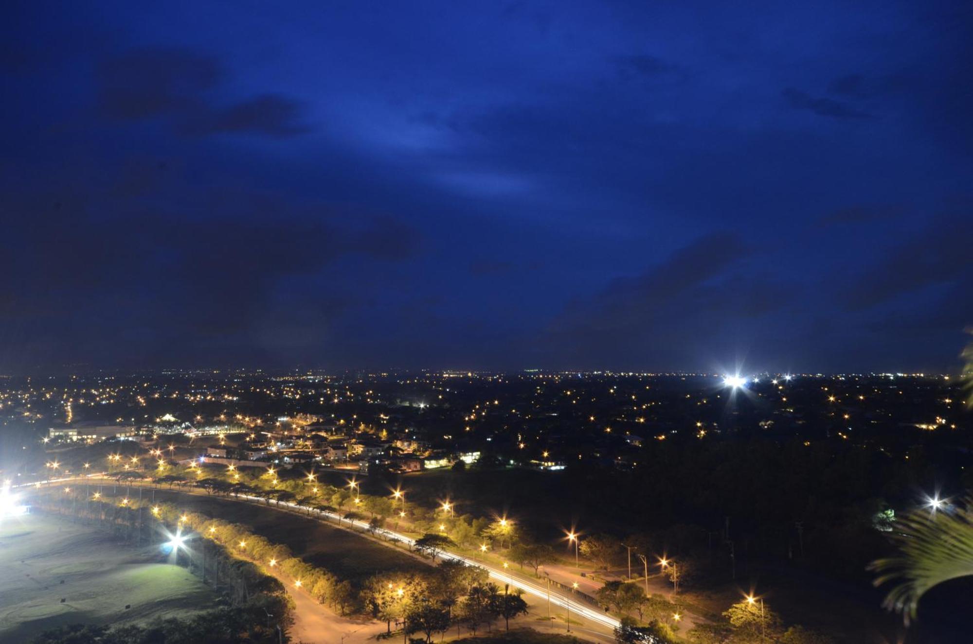Parque Espana Residence Hotel Muntinlupa City Eksteriør billede