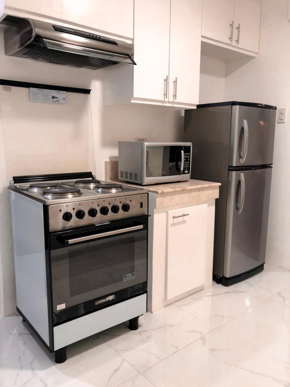 Parque Espana Residence Hotel Muntinlupa City Eksteriør billede